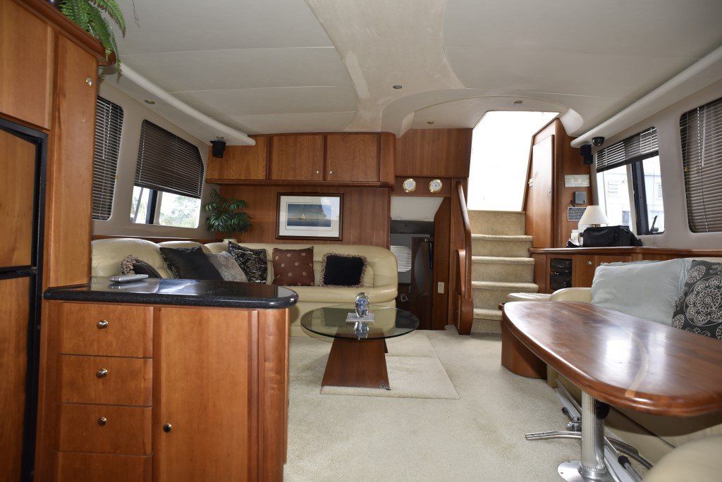 2003 Silverton 43 Motor Yacht For Sale - www.lighthouseyachting.com