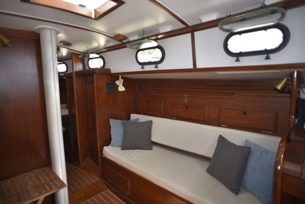 1981 Cape Dory 33 starboard salon seat