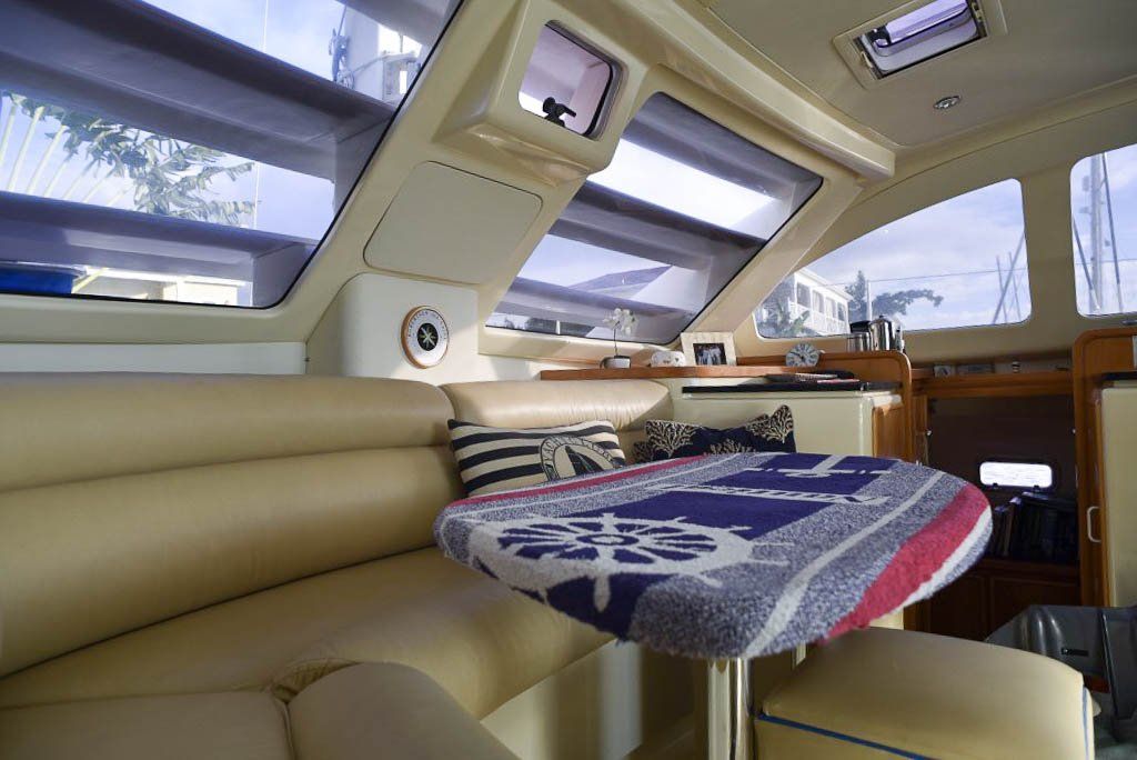 Leopard 40 catamaran saloon table