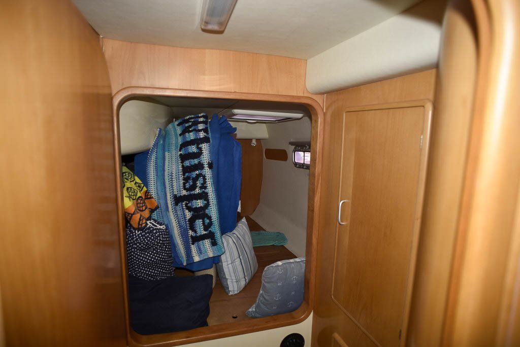 Leopard 40 catamaran cabin