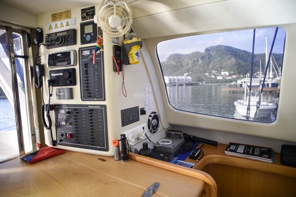 Leopard 40 catamaran instrumentation