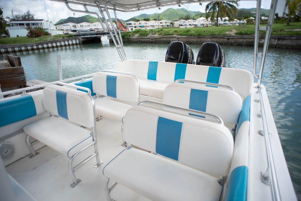 2010 Calypso 37 Deep V Power Boat For Sale - www.lighthouseyachting.com