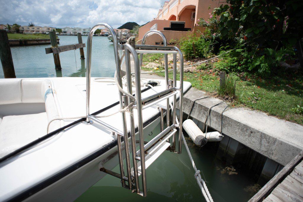 2010 Calypso 37 Deep V Power Boat For Sale - www.lighthouseyachting.com