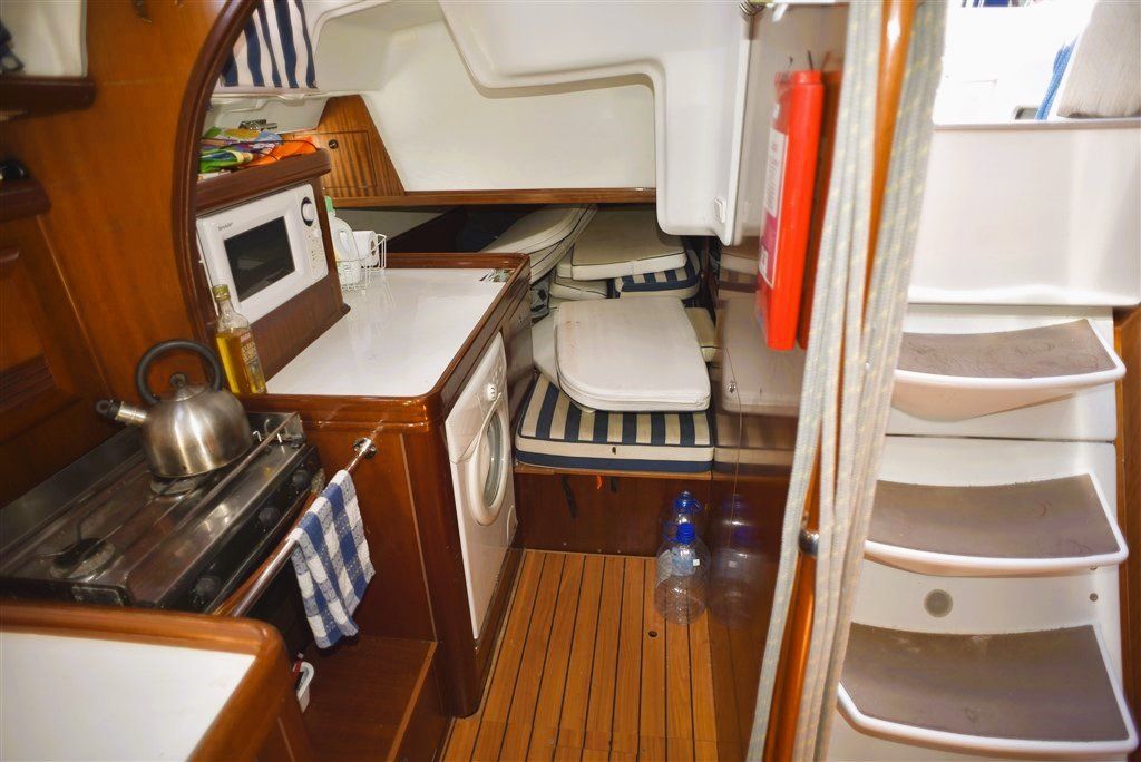 2004 Beneteau Oceanis 473 - Starboard / Aft Cabin