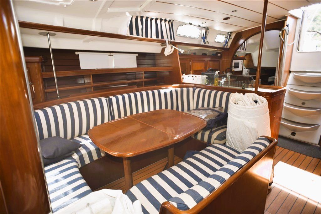 2004 Beneteau Oceanis 473 - Saloon