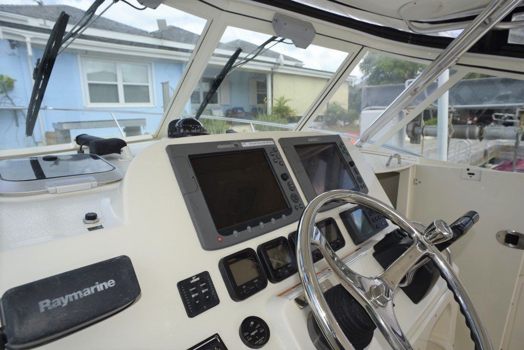 2007 Pursuit LS 345 Drummond Runner helm