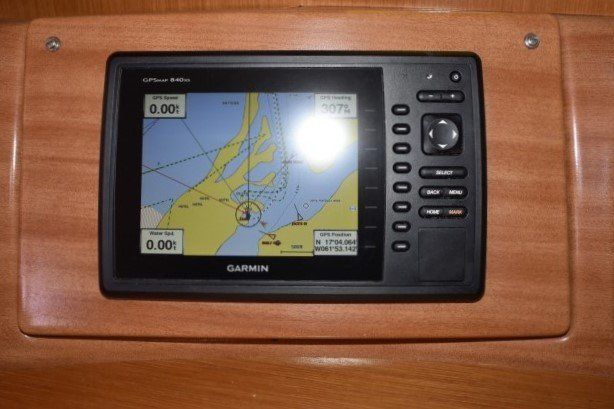 2009 Bavaria Cruiser 40 interior plotter