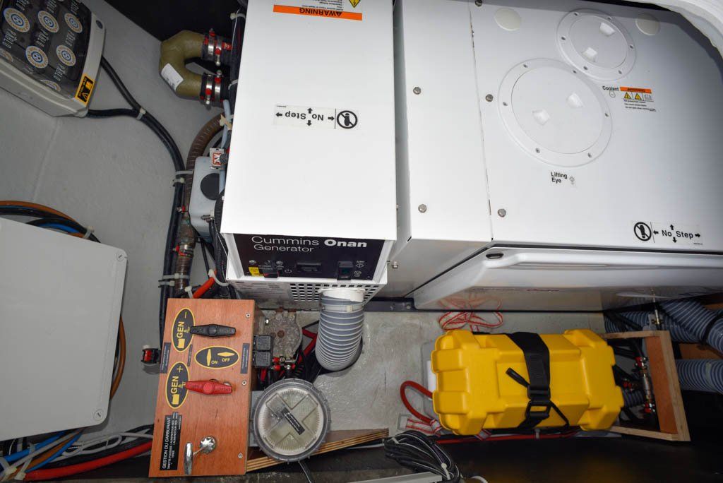 Lagoon 450F generator