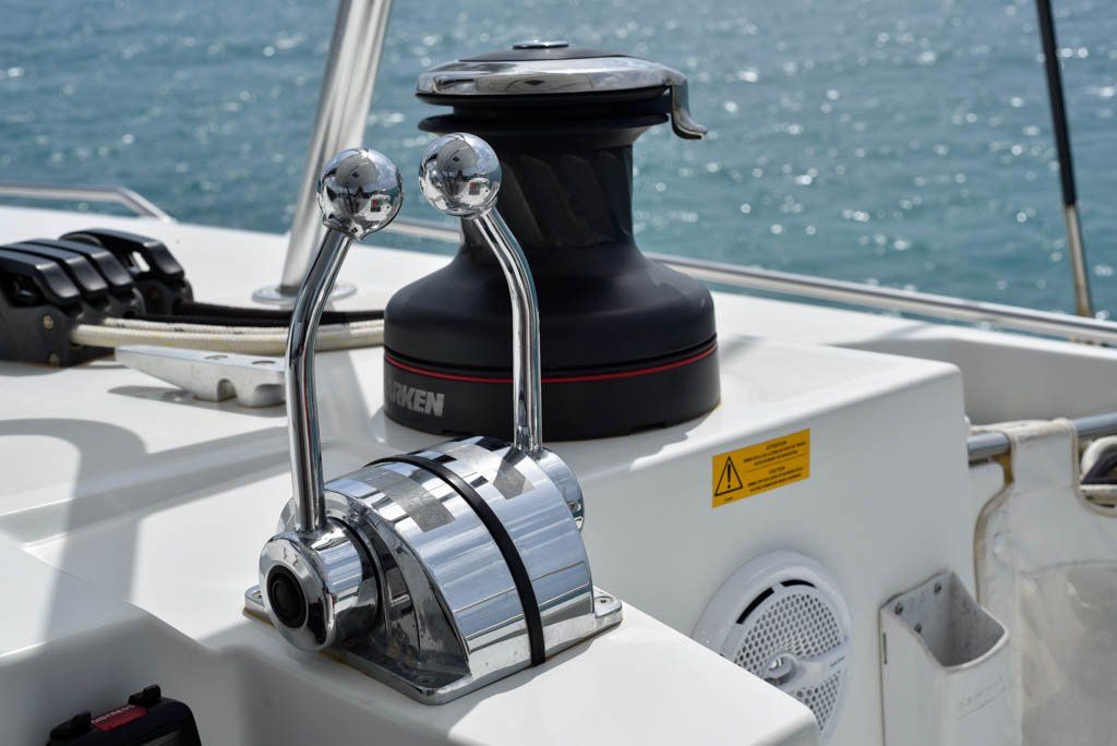 Lagoon 450F with electric winches