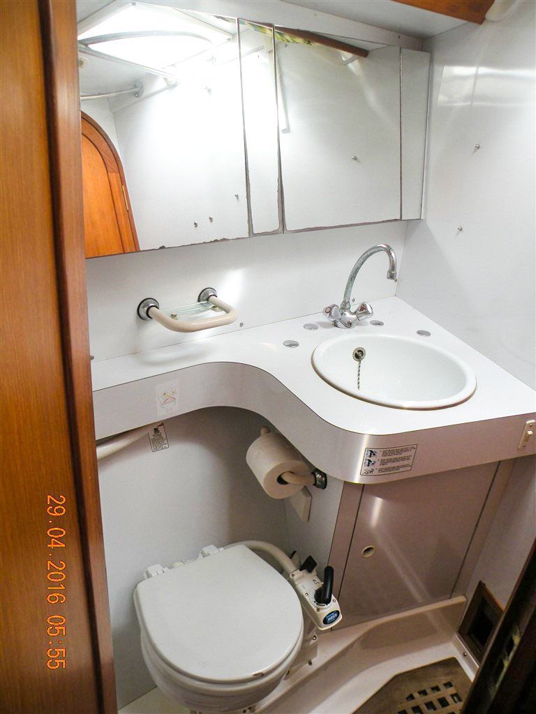 Wauqueiz Centurion 40 forward head