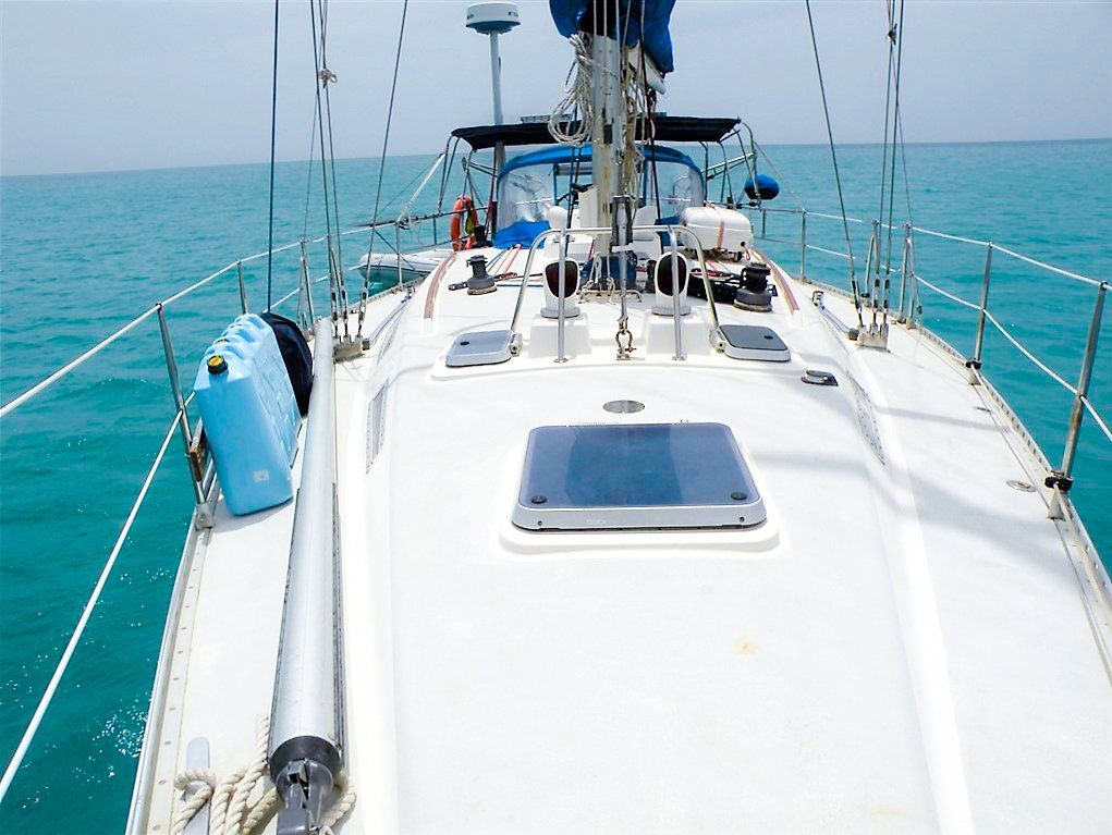 Wauqueiz Centurion 40 foredeck