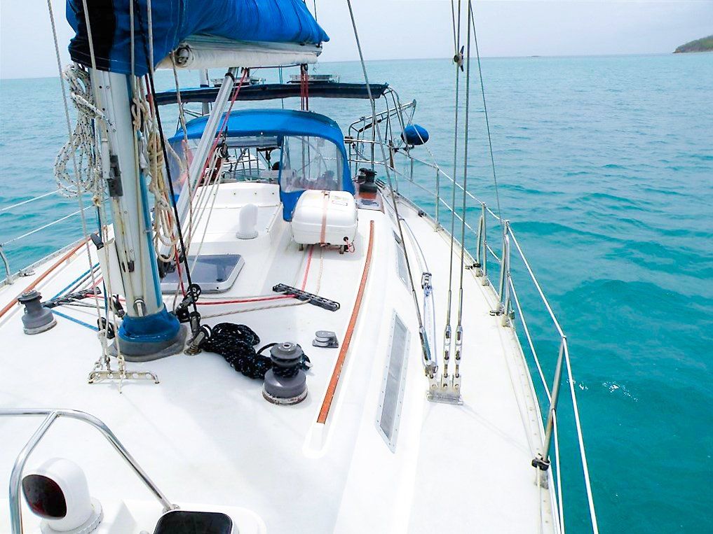 Wauqueiz Centurion 40 port side deck