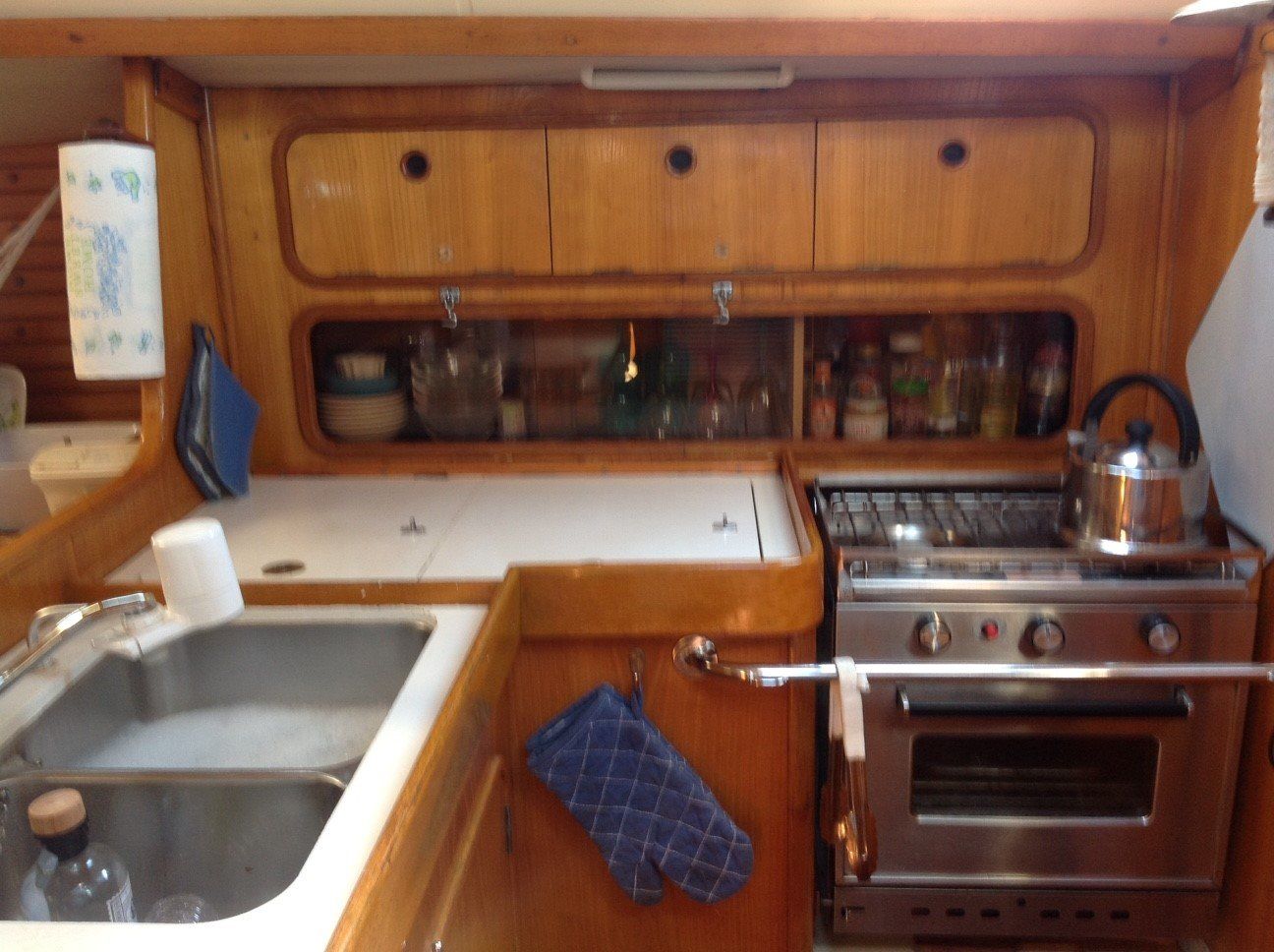 1988 Beneteau Oceanis 390 Sail Boat For Sale - www.lighthouseyachting.com