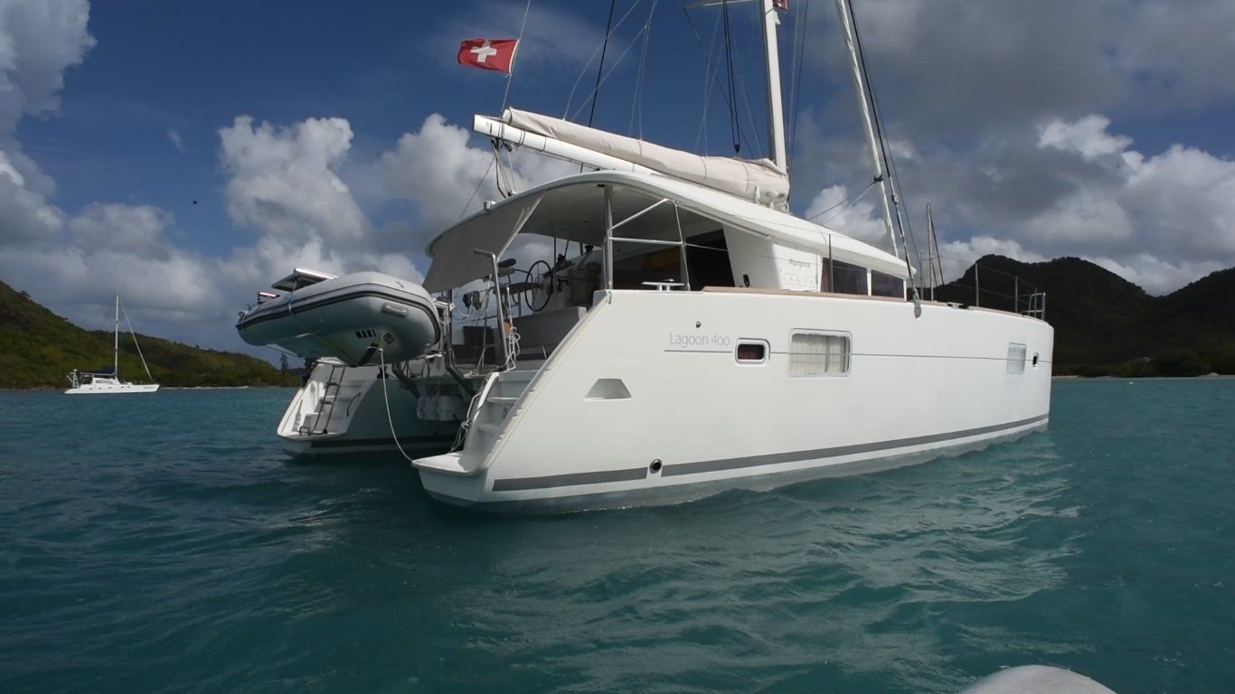 2011 Lagoon 400 at anchor