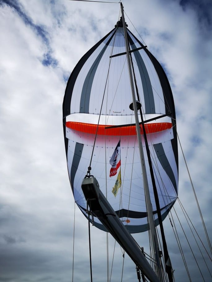 Feeling 486 Sailboat spinnaker