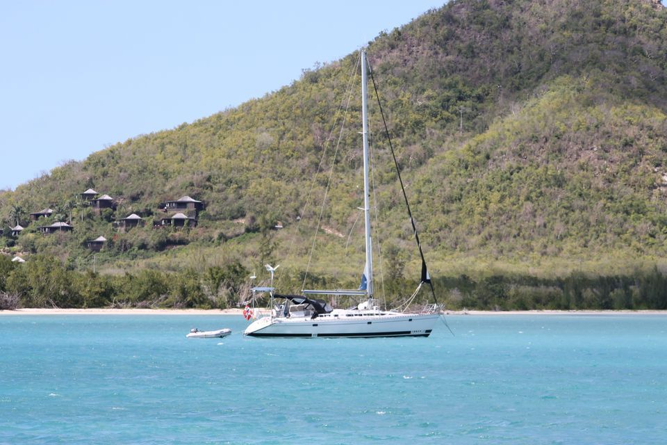 1994 Feeling 486 Sailboat at anchor