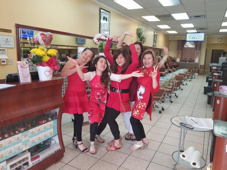 Salon has seven employees.
