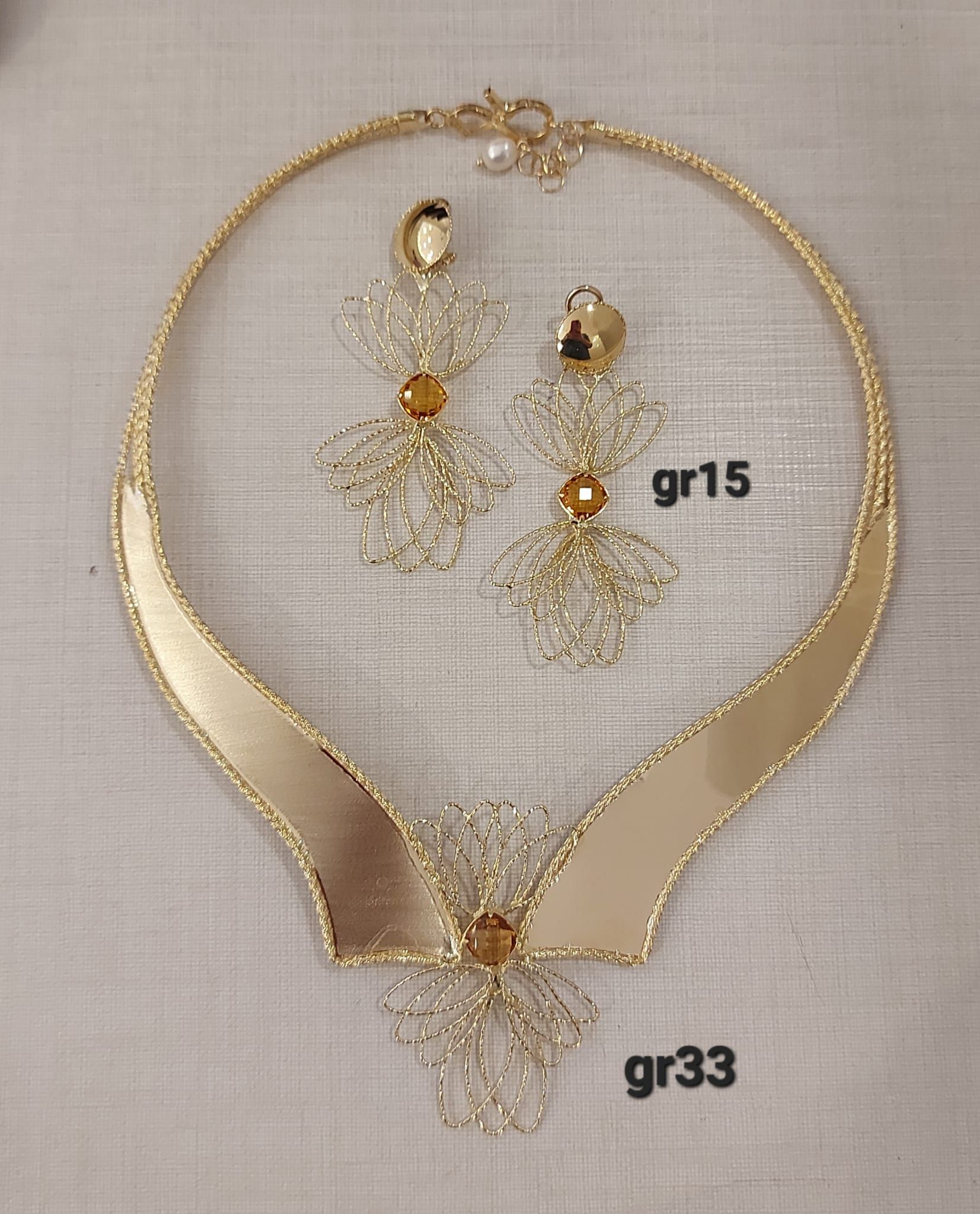 PAURE 18 KT CON COLLANA E ORECCHINI