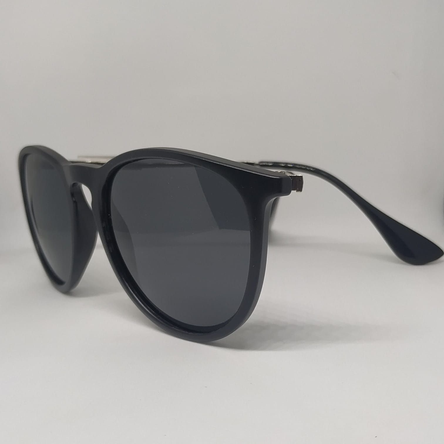 Lentes de sol R61