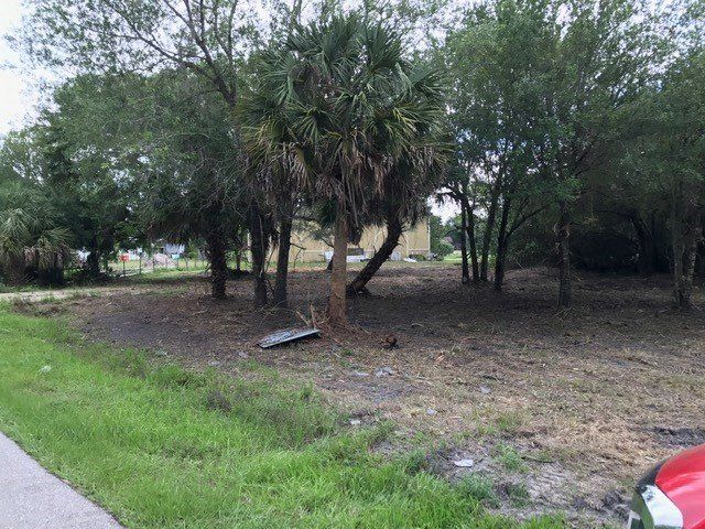 Landscaping Service — Lot ready for Clearing in Punta Gorda, FL