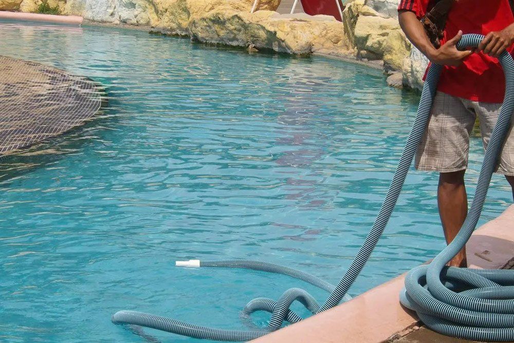 Pool Servicing — Pool Maintenance in Airlie Beach, QLD