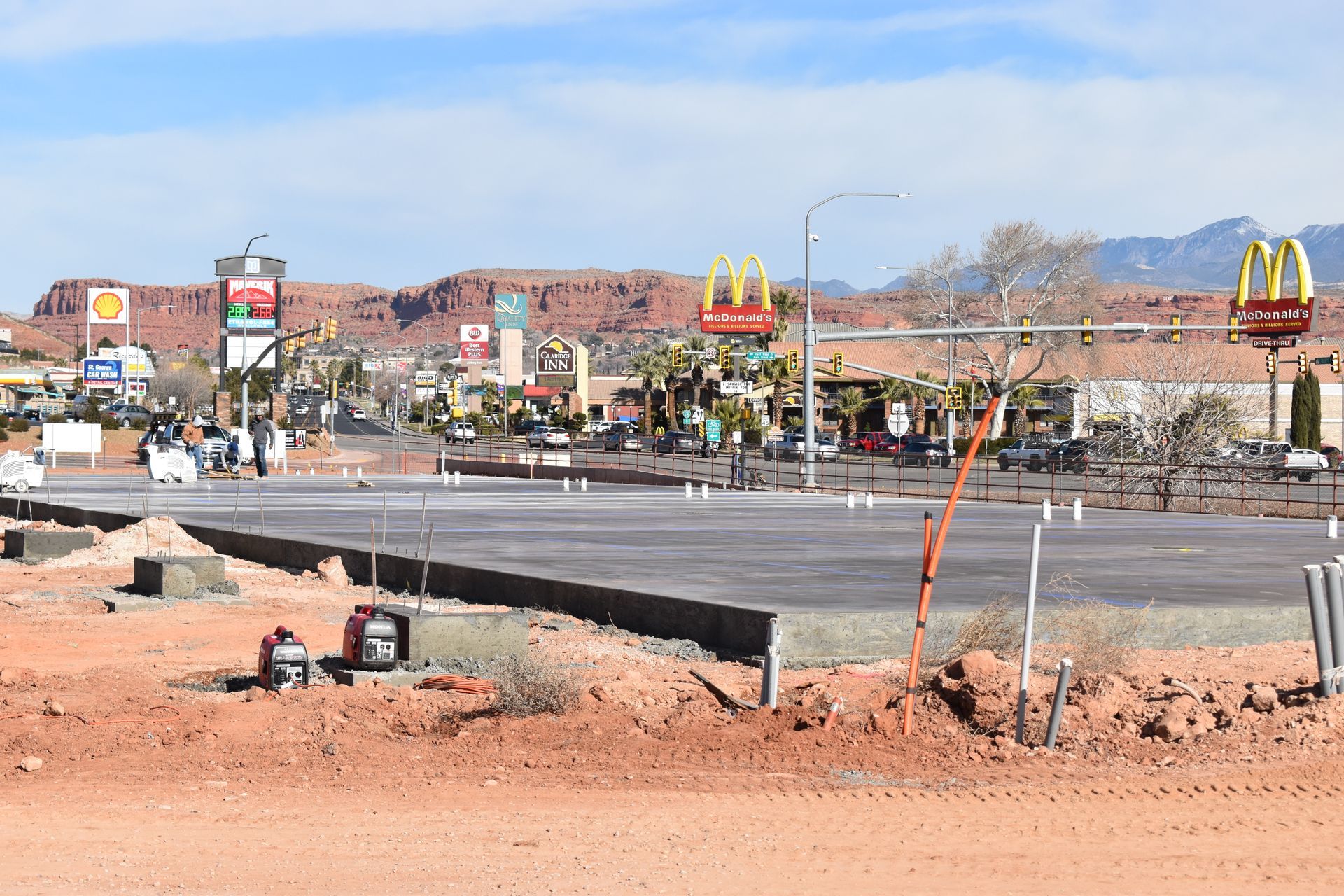 Pad at retail center on Bluff St in St. George