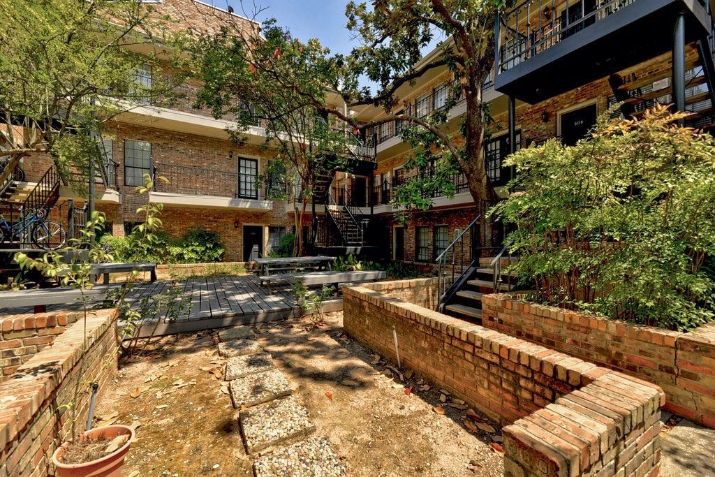 2801 Rio Grande St Apt 106