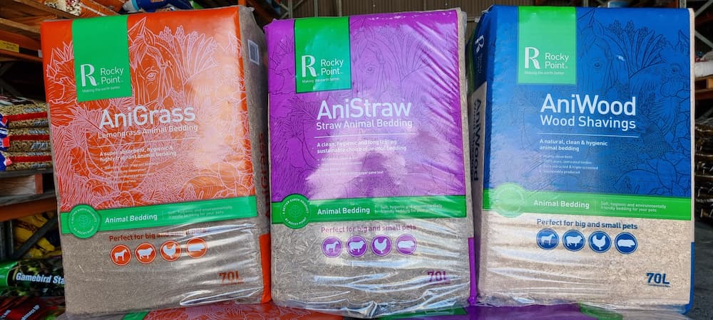 Straw Bedding — Pet N Produce Supplies & Saddlery In Maryborough QLD