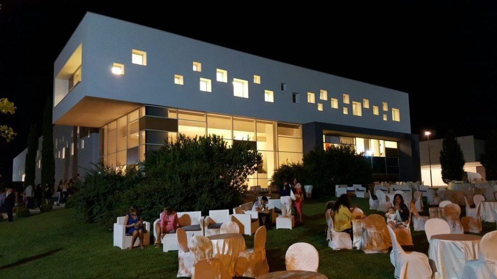 produzione vetrate e facciate continue