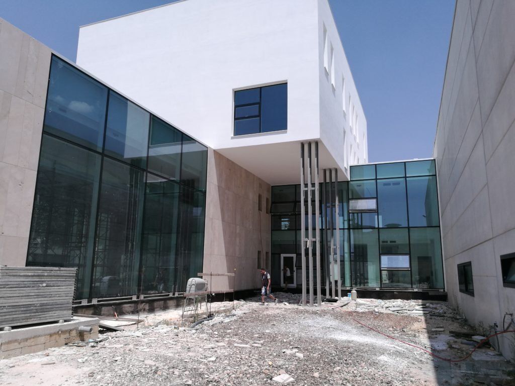 produzione di facciate continue