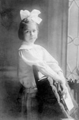 Restored photo of a young girl — Newark, DE — Foto Doctor