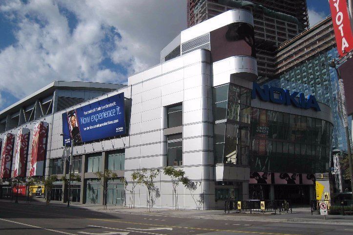 Nokia Theatre limo service