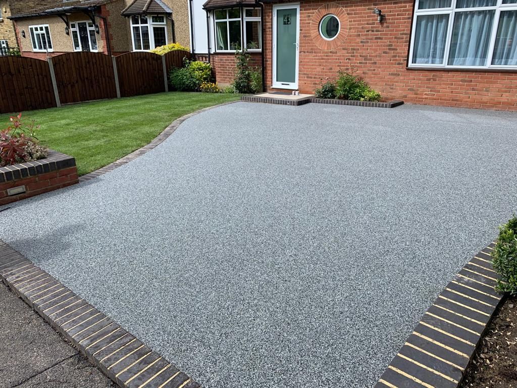 Driveways and Paving Nottingham grey resin driveway