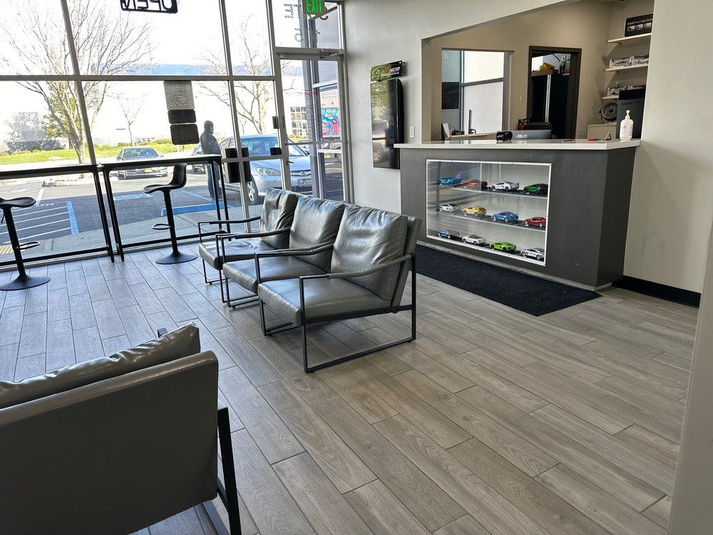 Lobby room  | Natomas Smog Shop & Auto Repair Center
