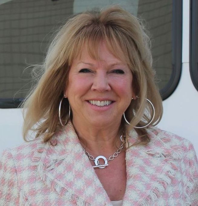 lisa-cinella-director-operations-headshot