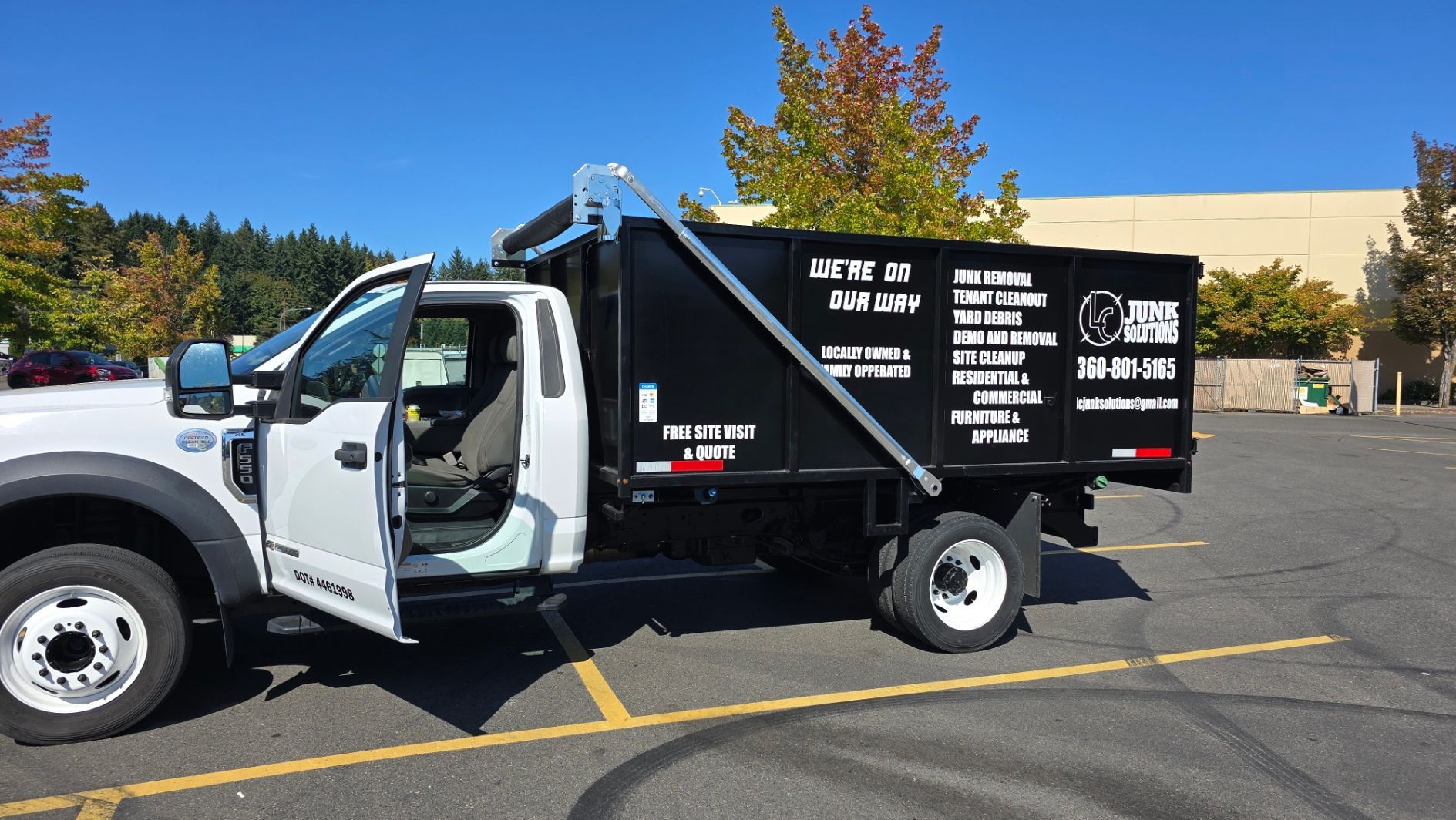 junk removal truck, dump bed