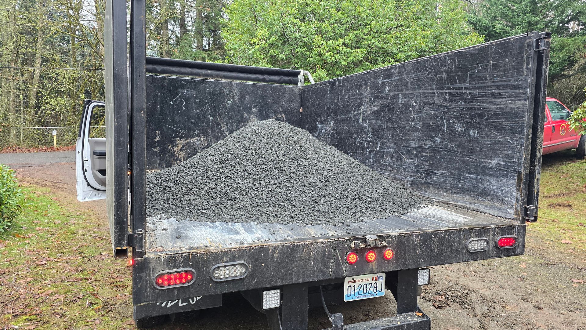 gravel delivery, landscaping delivery