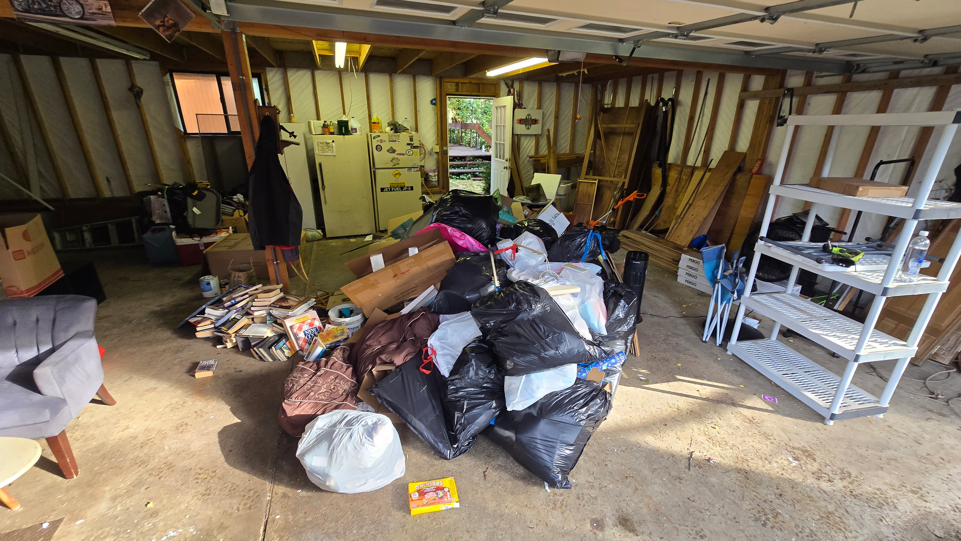 junk removal, garage cleanout