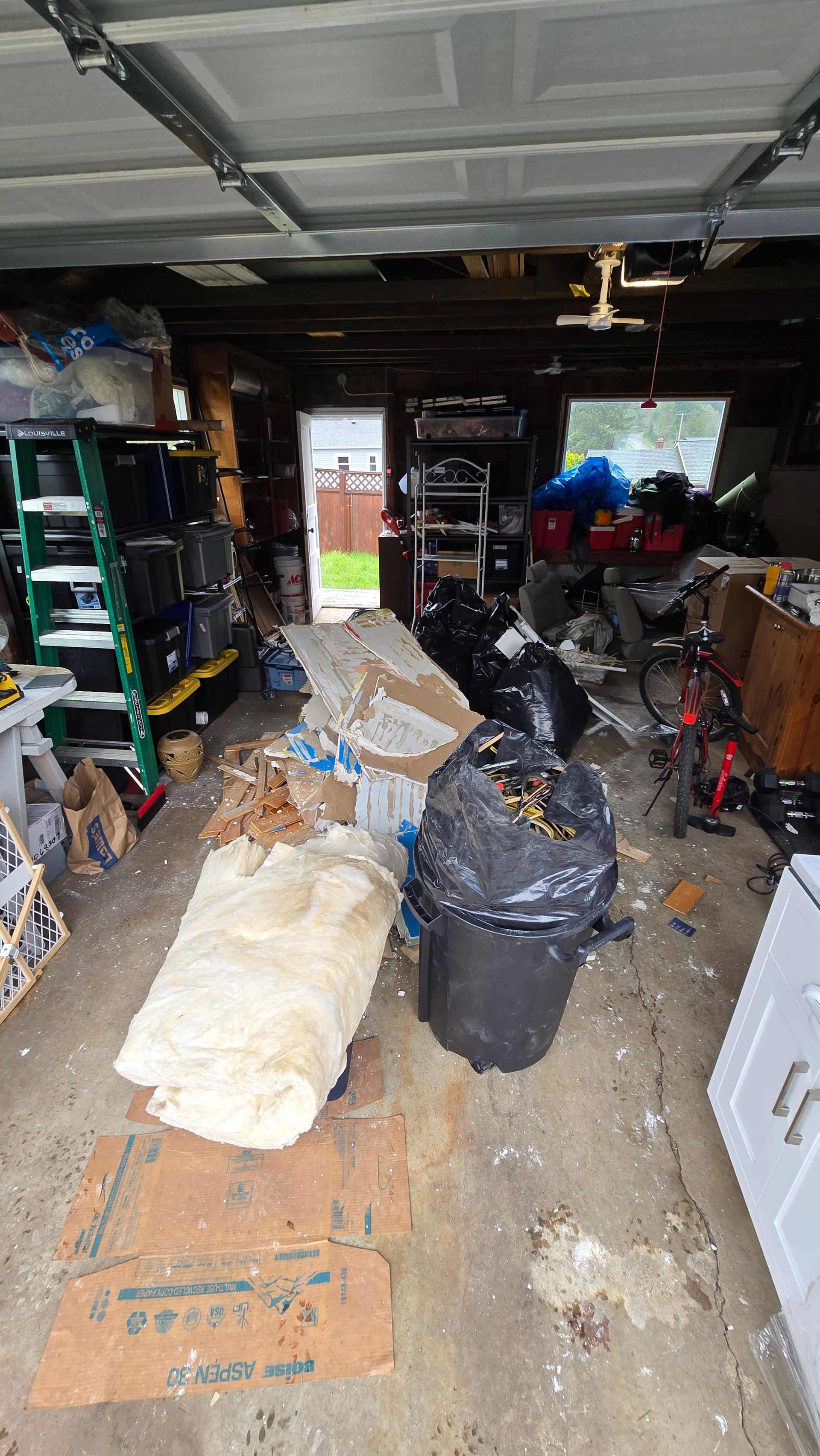 bremerton, junk removal, garage cleanout, before