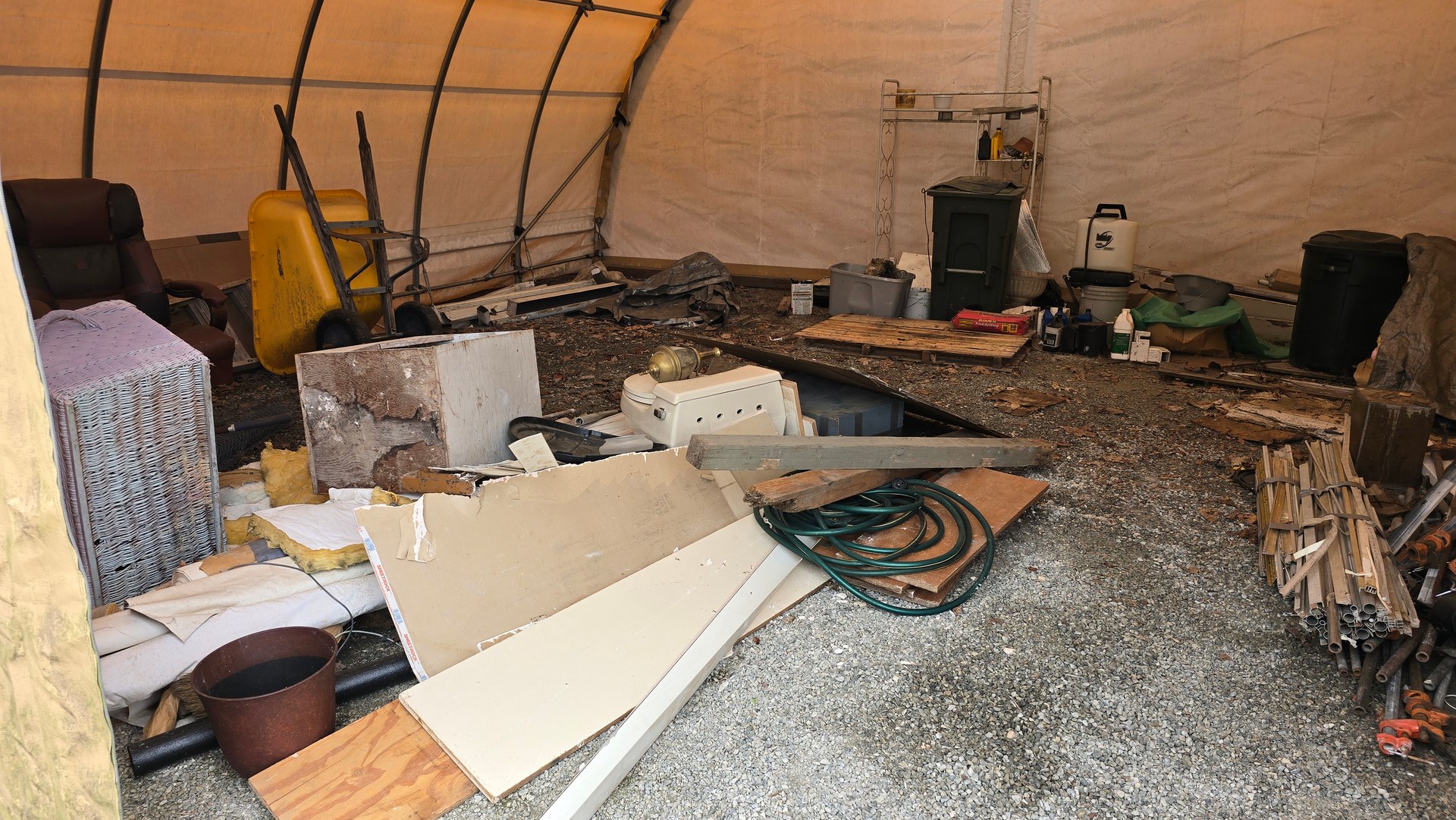 Poulsbo, junk removal, garage cleanout, before