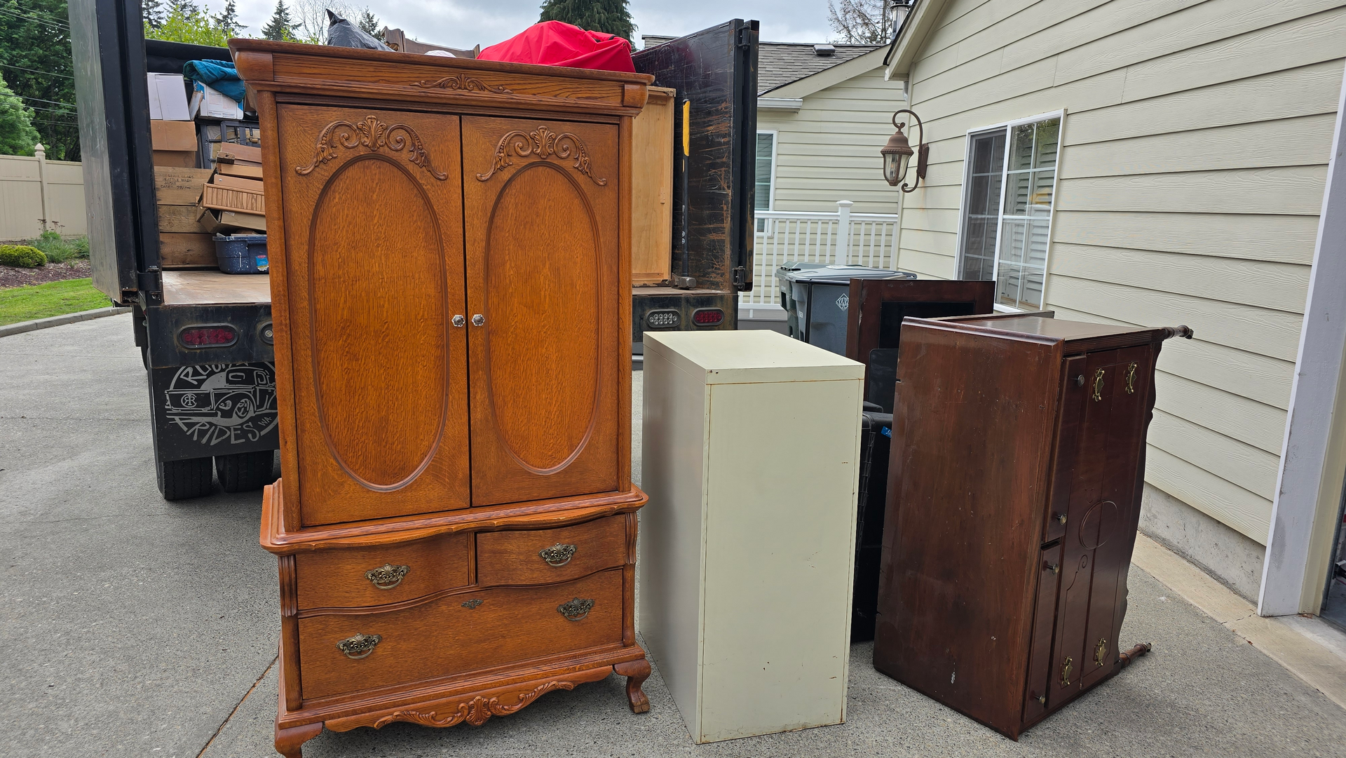 junk removal, remote junk removal, furniture removal, poulsbo