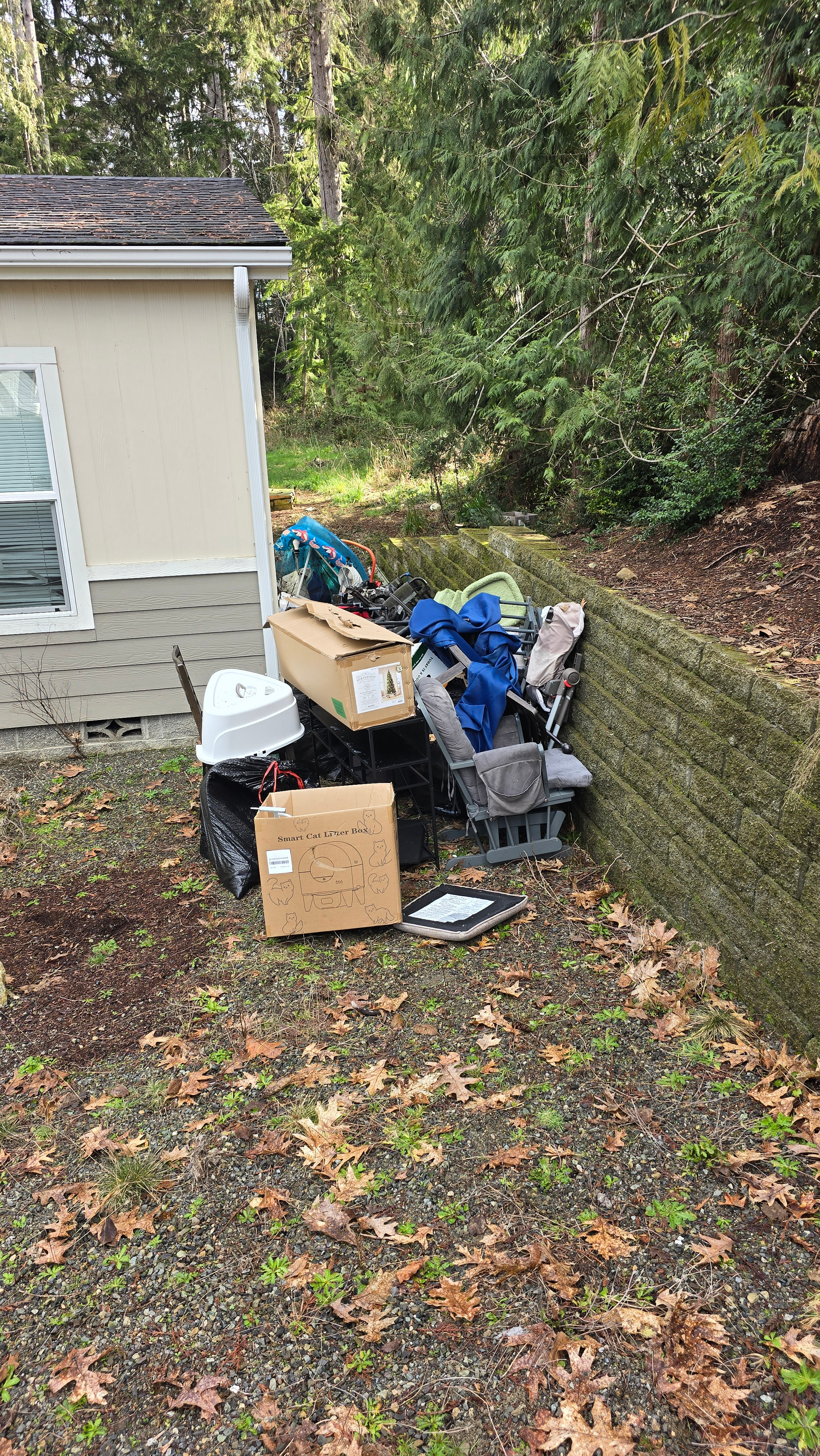 bremerton, junk removal, garage cleanout, before