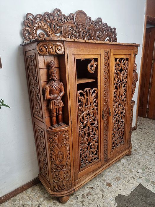 MAURICIO MENA COMPRO USADO 