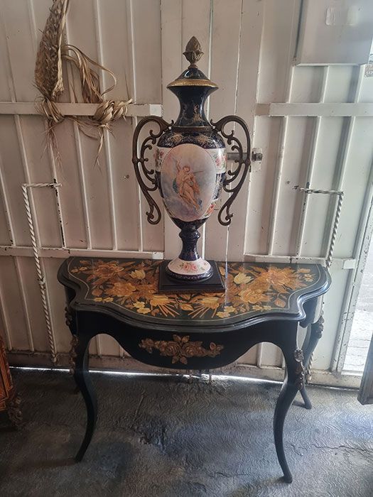 MAURICIO MENA COMPRO USADO 