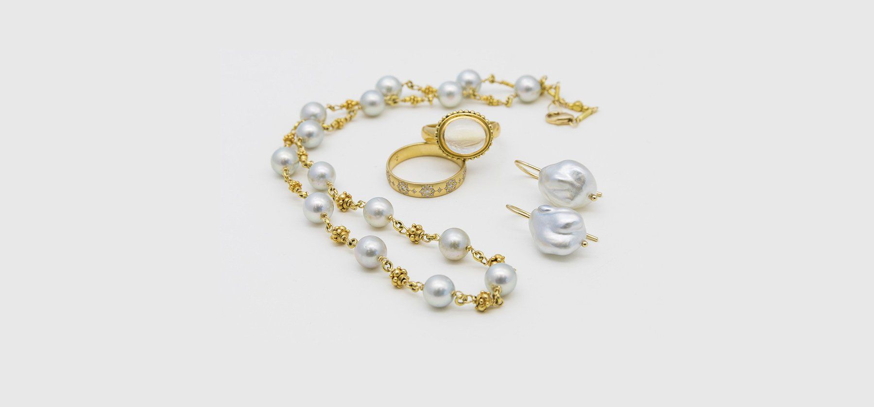 Pearls and Gold Collection