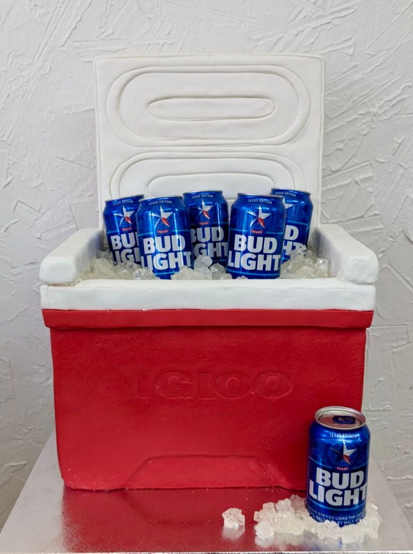 dallas affairs- grooms cake 63