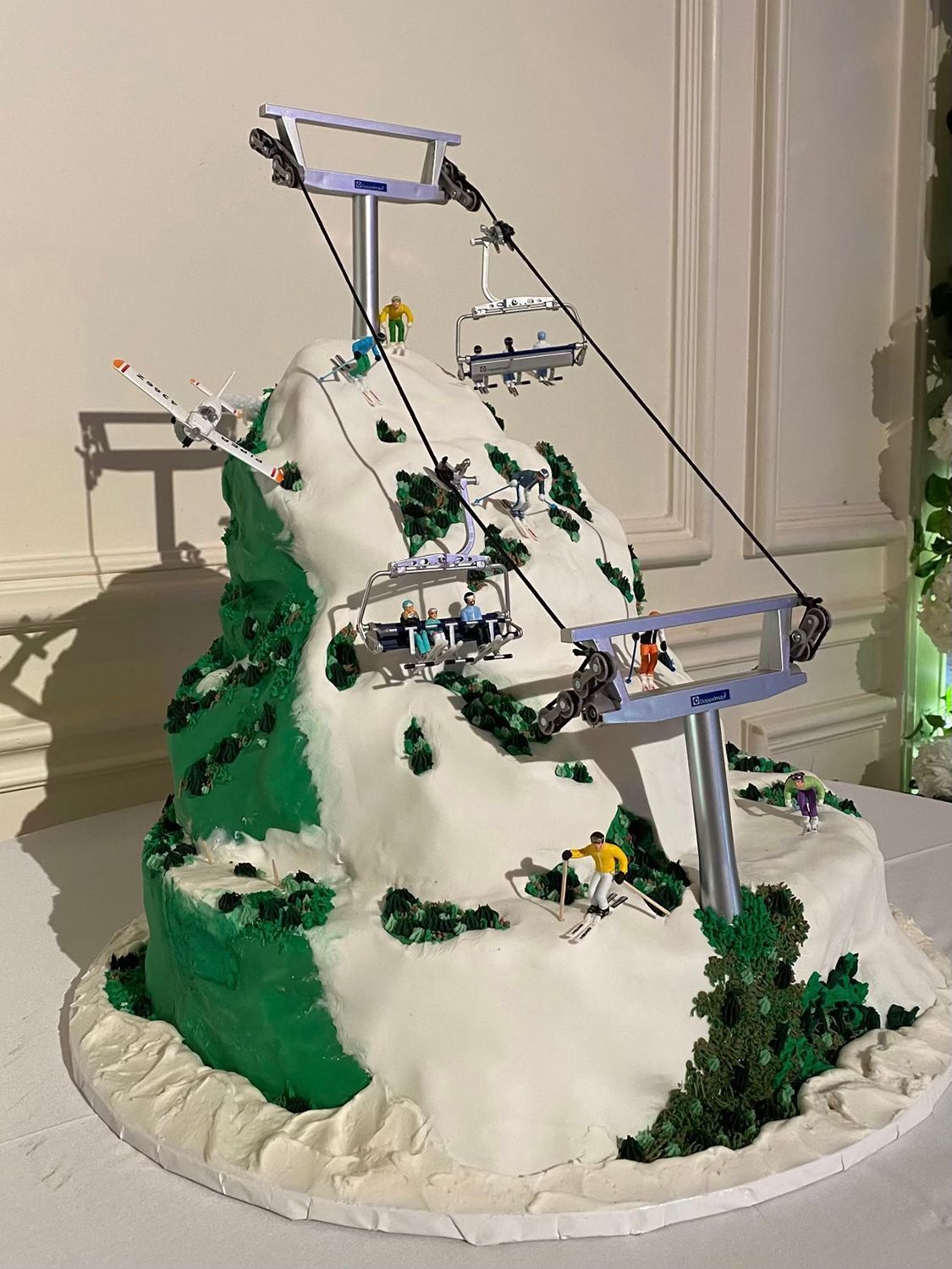 dallas affairs- grooms cake 49