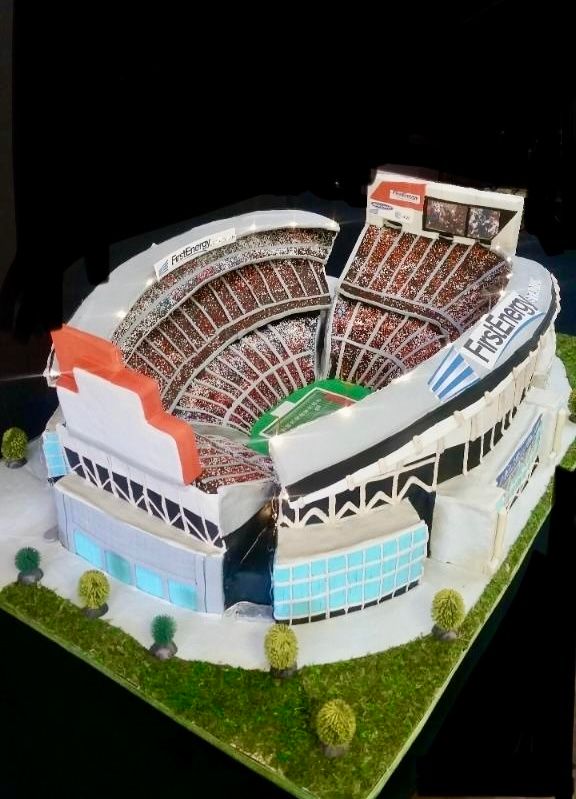 dallas affairs- grooms cake 25