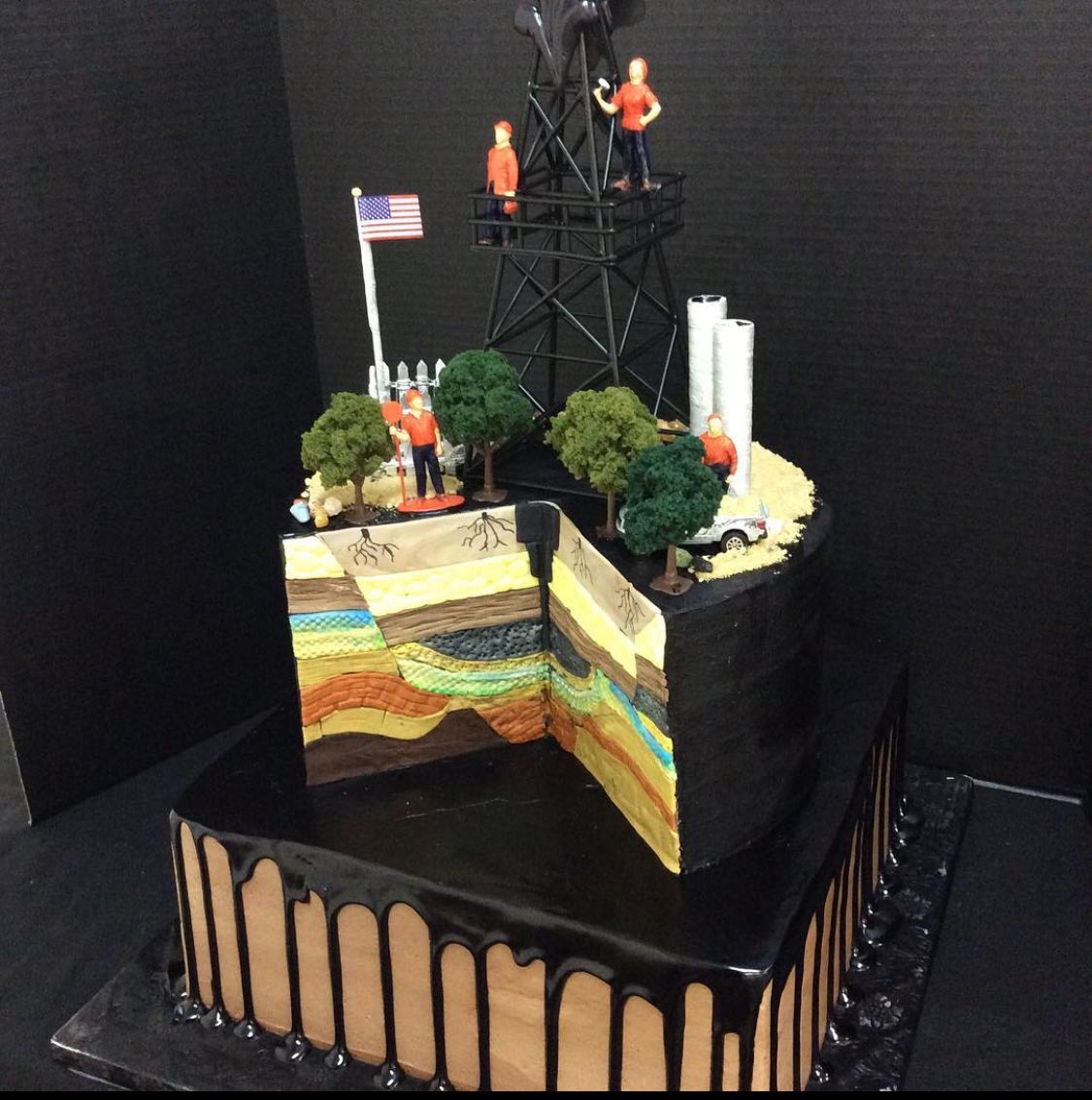 dallas affairs- grooms cake 38