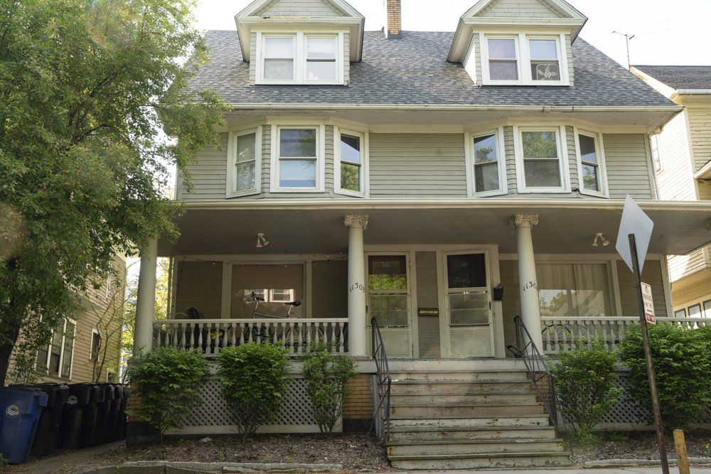 Exterior – 11306 Hessler